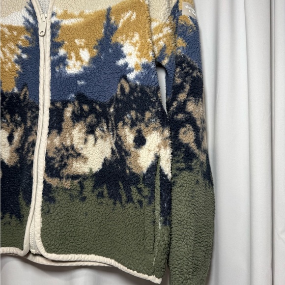 Abercrombie Kids Sherpa Fleece Zip Jacket Wolves Print Size 11/12 - Picture 4 of 6